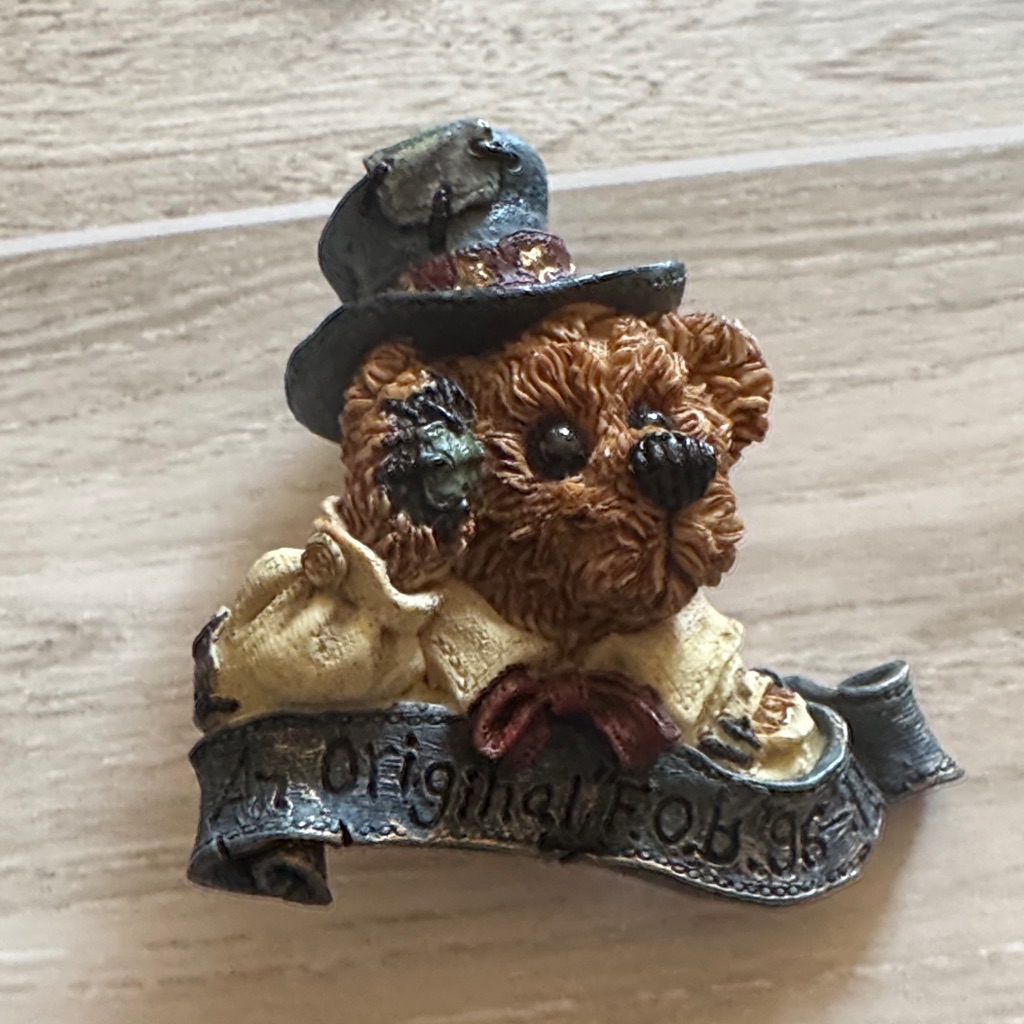 Charming Vintage Y2k Bear Figurine With Hat And Banner Boyds Bearwear